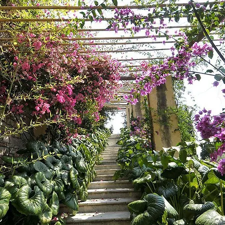 Della Pergola Relais Et Chateaux Hotel 3*