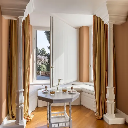 Ξενοδοχείο Della Pergola Relais Et Chateaux Αλάσιο