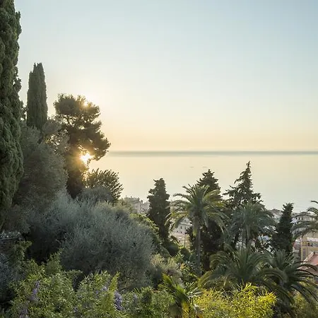 Hotel Della Pergola Relais Et Chateaux