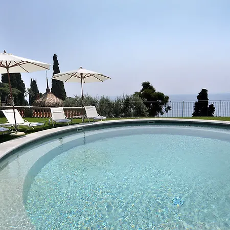 Della Pergola Relais Et Chateaux