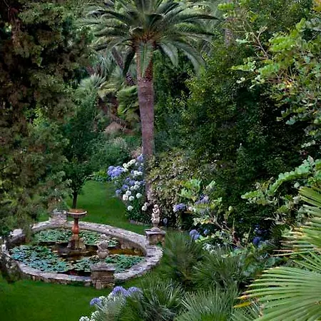 Della Pergola Relais Et Chateaux Hotel 3*