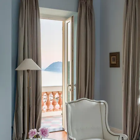 Della Pergola Relais Et Chateaux アラッシオ