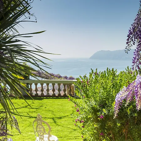 ホテル Della Pergola Relais Et Chateaux