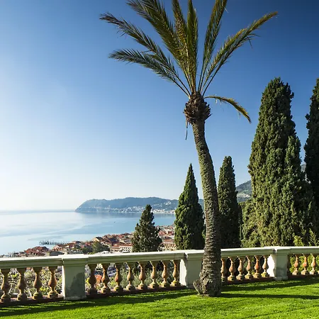 ホテル Della Pergola Relais Et Chateaux アラッシオ